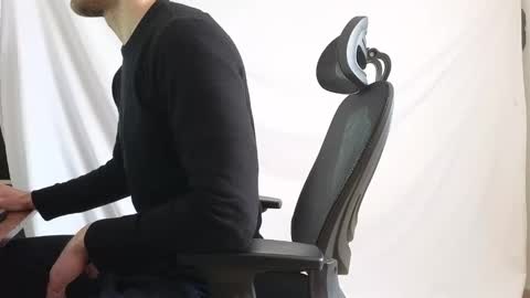 Marco. When Im offline you can view premium content in bio online show from 03/03/26, 09:15