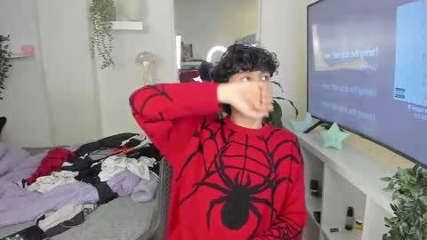 spider_baby_ online show from 11/27/25, 10:34