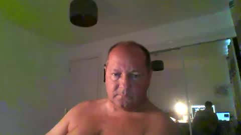 Snapshot of spidey1051a chatting on 06/20/26, 07:55 spidey1051a online show from 06/20/26, 07:55