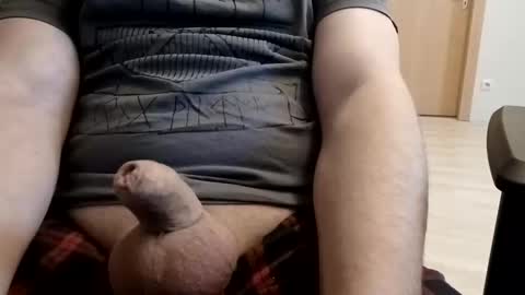 Snapshot of spikyandy chatting on 11/21/25, 12:48 spikyandy online show from 11/21/25, 12:48