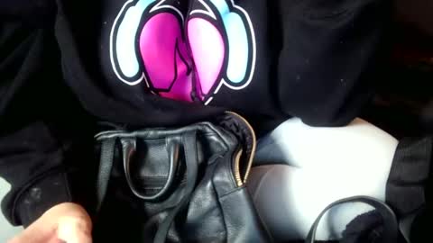 Vanessa Spade online show from 04/06/26, 10:11