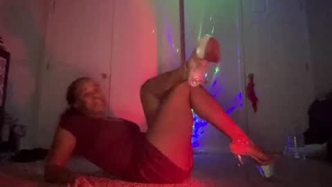 Snapshot of spinprincess_ chatting on 01/08/25, 05:05 Spinerina online show from 01/08/25, 05:05