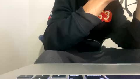 Twitter Toxiceli2 online show from 01/13/25, 09:42