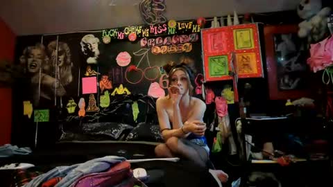 Daddy  His Splash Queen online show from 08/03/26, 03:38