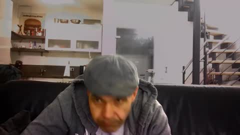 Snapshot of spliffray chatting on 05/15/26, 02:35 spliffray online show from 05/15/26, 02:35