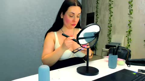 Lilith online show from 04/02/26, 07:44