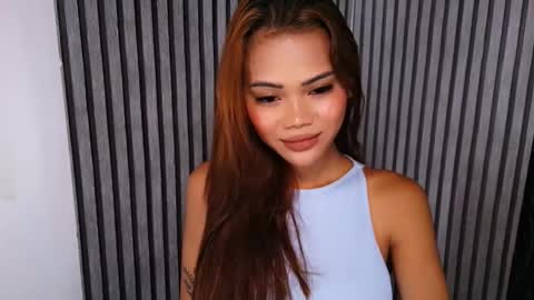 CALL ME RAINE online show from 12/20/25, 04:47