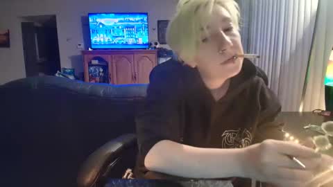 Snapshot of spookyqueen69 chatting on 03/17/26, 02:16 Kova online show from 03/17/26, 02:16