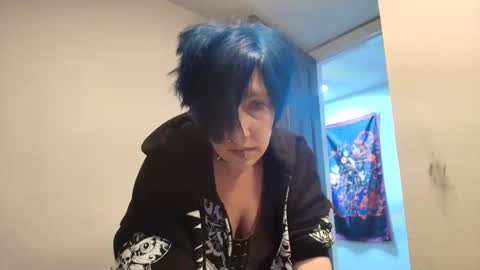 Snapshot of spookyqueen69 chatting on 03/22/26, 02:04 Kova online show from 03/22/26, 02:04