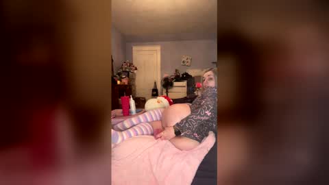 sporegeous online show from 02/08/26, 08:12