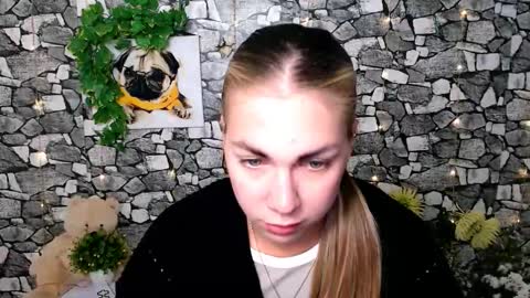 Karina online show from 10/07/25, 09:50