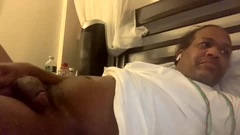 Snapshot of sportyesce chatting on 02/02/25, 08:24 sportyesce online show from 02/02/25, 08:24