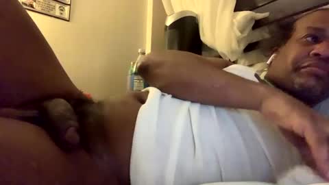 Snapshot of sportyesce chatting on 02/08/25, 08:20 sportyesce online show from 02/08/25, 08:20