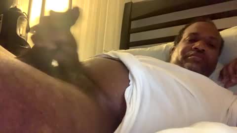 Snapshot of sportyesce chatting on 09/21/25, 10:17 sportyesce online show from 09/21/25, 10:17