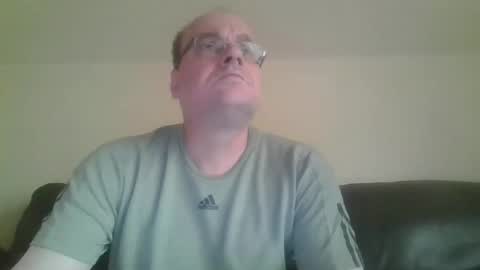 Snapshot of spritzer47 chatting on 11/23/25, 10:37 spritzer47 online show from 11/23/25, 10:37