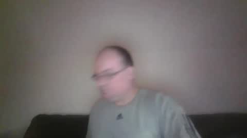 Snapshot of spritzer47 chatting on 11/24/25, 12:49 spritzer47 online show from 11/24/25, 12:49