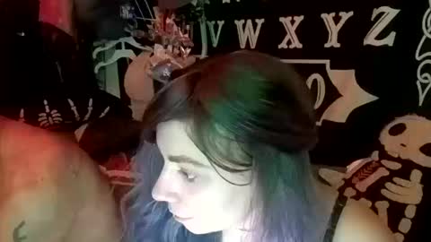 spunfoxxx online show from 10/16/25, 06:36