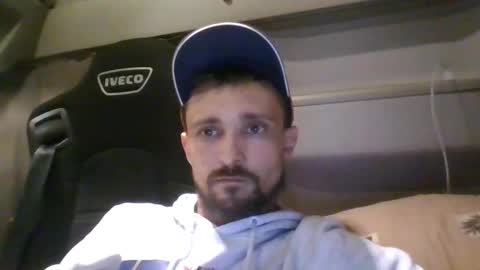 Snapshot of spyco82 chatting on 11/19/25, 04:51 spyco82 online show from 11/19/25, 04:51