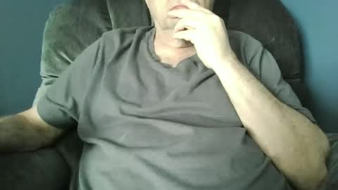 Snapshot of sqrtshow chatting on 03/08/26, 05:06 sqrtshow online show from 03/08/26, 05:06