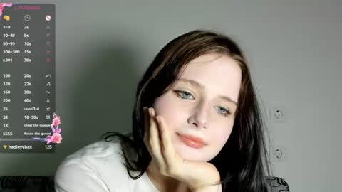 Snapshot of sqsonya chatting on 07/24/26, 07:45 marunyashh online show from 07/24/26, 07:45