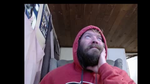 Snapshot of squegly chatting on 01/05/25, 03:43 Bryan online show from 01/05/25, 03:43