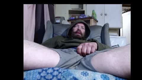 Snapshot of squegly chatting on 01/08/25, 04:44 Bryan online show from 01/08/25, 04:44