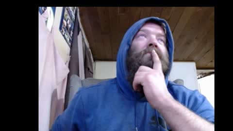 Snapshot of squegly chatting on 01/10/25, 04:09 Bryan online show from 01/10/25, 04:09