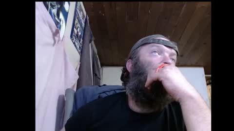 Snapshot of squegly chatting on 09/13/25, 09:31 Bryan online show from 09/13/25, 09:31