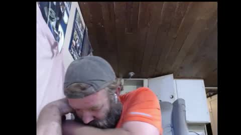 Snapshot of squegly chatting on 09/18/25, 09:44 Bryan online show from 09/18/25, 09:44