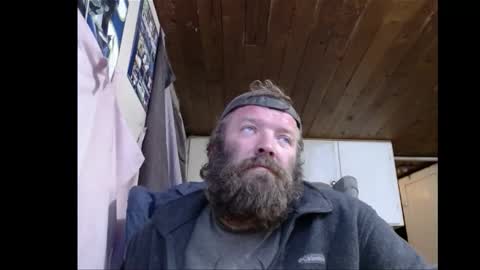 Snapshot of squegly chatting on 10/17/25, 12:19 Bryan online show from 10/17/25, 12:19