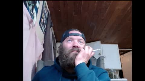 Snapshot of squegly chatting on 11/13/25, 04:50 Bryan online show from 11/13/25, 04:50