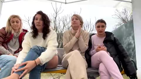 Snapshot of squirt_bunny77 chatting on 02/02/25, 12:35 My name is Maya Lush is activeThere are legends that in this room all your wishes can come true Private is Open online show from 02/02/25, 12:35