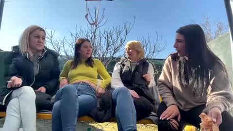 Snapshot of squirt_bunny77 chatting on 03/06/25, 01:03 My name is Maya Lush is activeThere are legends that in this room all your wishes can come true Private is Open online show from 03/06/25, 01:03