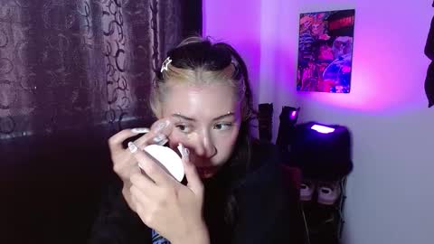 Snapshot of squirt_charlotte chatting on 10/15/25, 05:57 HELLO WELCOME MY NAME IS CHARLOTTE OY A NEW GIRL online show from 10/15/25, 05:57