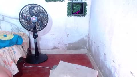 Snapshot of squirt_dirty_anal chatting on 01/15/25, 12:41 valeria online show from 01/15/25, 12:41