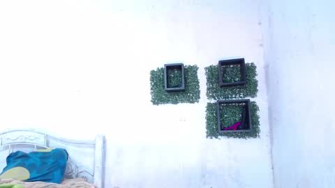 Snapshot of squirt_dirty_anal chatting on 01/23/25, 12:46 valeria online show from 01/23/25, 12:46