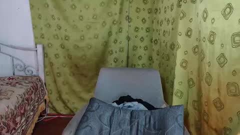 Snapshot of squirt_dirty_anal chatting on 11/08/25, 09:46 valeria online show from 11/08/25, 09:46