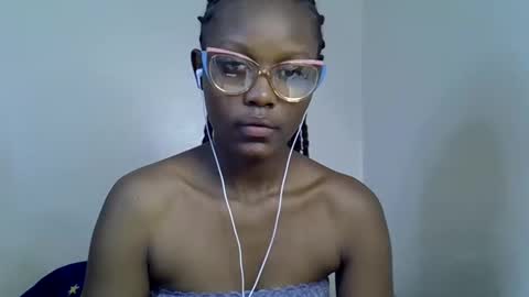 Snapshot of squirt_godes chatting on 11/13/25, 07:24 Tashy online show from 11/13/25, 07:24