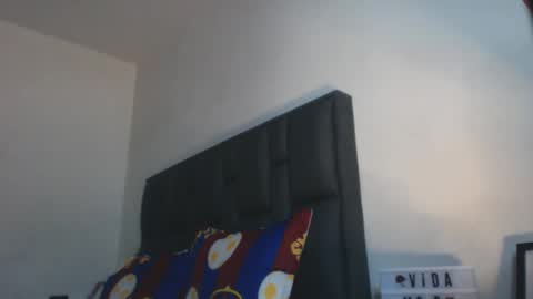 Carolainss online show from 12/14/24, 03:18