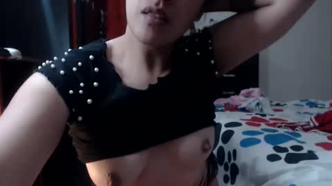 Carolainss online show from 03/08/25, 07:05