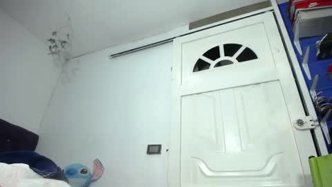 Snapshot of squirter_girl69 chatting on 04/29/26, 04:05 squirter_girl69 online show from 04/29/26, 04:05