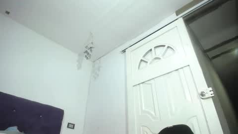 Snapshot of squirter_girl69 chatting on 05/27/26, 04:31 squirter_girl69 online show from 05/27/26, 04:31