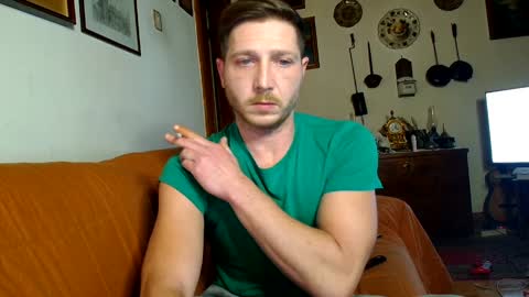 Snapshot of squirtluva chatting on 12/01/24, 10:21 online show from 12/01/24, 10:21