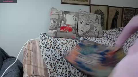 Snapshot of squirtyeleanor chatting on 12/05/25, 12:36 SquirtyEleanor online show from 12/05/25, 12:36