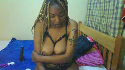Sexy muna online show from 01/08/25, 08:27