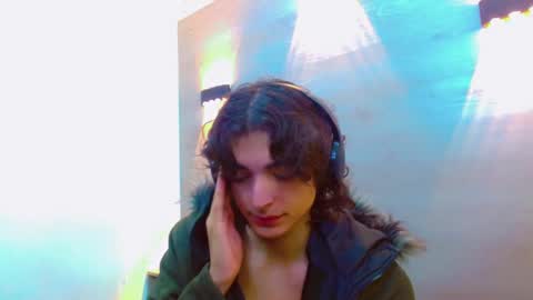 ethan online show from 09/27/25, 02:22