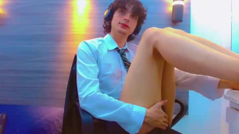 ethan online show from 03/11/26, 01:06