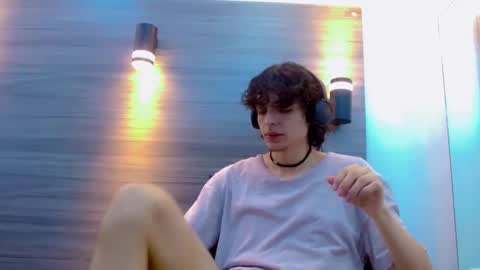 ethan online show from 03/18/26, 01:03