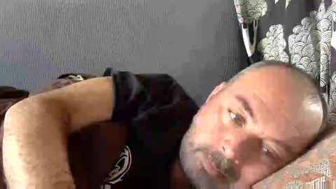 Snapshot of srekos38 chatting on 12/25/24, 11:00 srekos38 online show from 12/25/24, 11:00