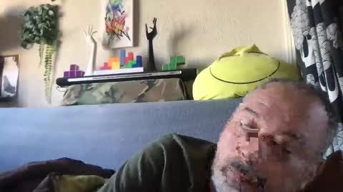 Snapshot of srekos38 chatting on 10/04/25, 08:23 srekos38 online show from 10/04/25, 08:23